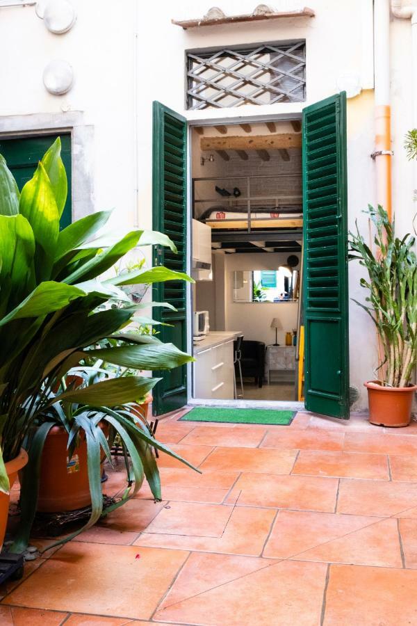 Il Nido - Cozy Studio Apartment In Santa Croce Florença Exterior foto