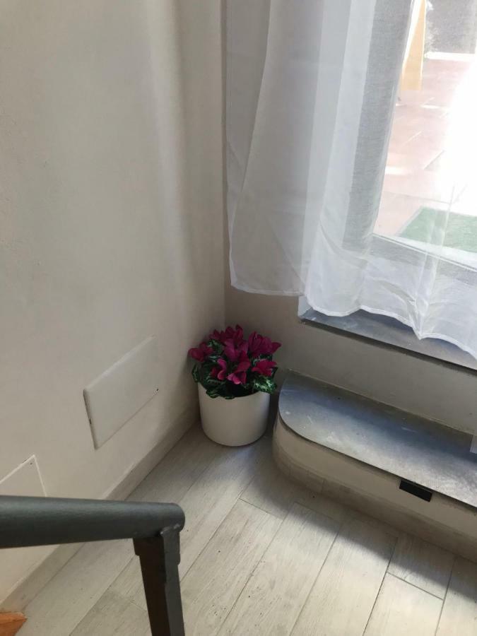 Il Nido - Cozy Studio Apartment In Santa Croce Florença Exterior foto